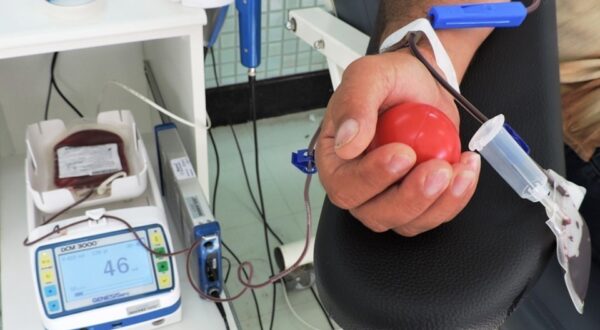 Hemocentros do ES ampliam horário para doação de sangue