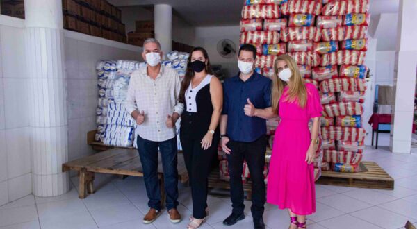 Baixo Guandu entregou mais de 4 mil cestas básicas para alunos da rede pública municipal