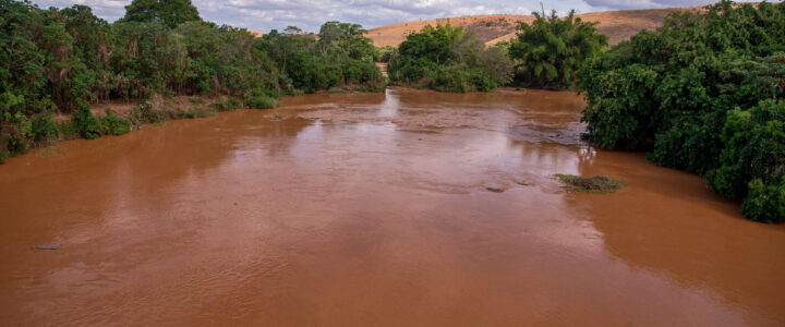 Samarco realiza repasse para investimentos estruturantes em municípios da bacia do Rio Doce
