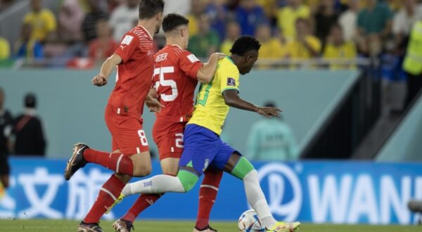 Brasil vence a Suíça pela primeira vez em Copas do Mundo