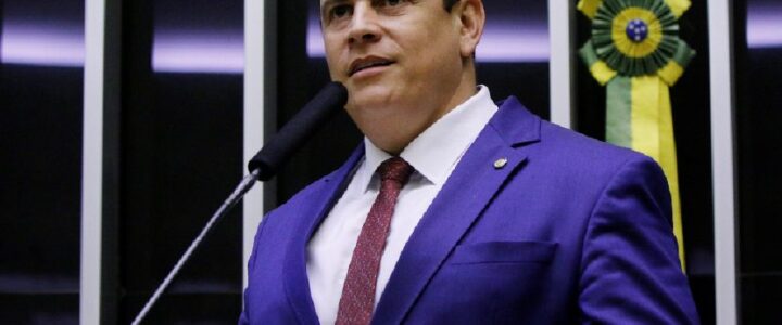 Câmara vota urgência para proibir cobrança por mala de mão em voo