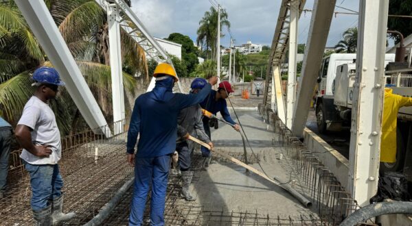 Duplicação da Ponte do Irajá no bairro Vila Nova: nova pista recebe concretagem
