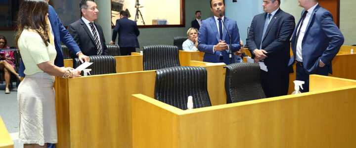 Deputados do ES limpam pauta e aprovam 10 projetos