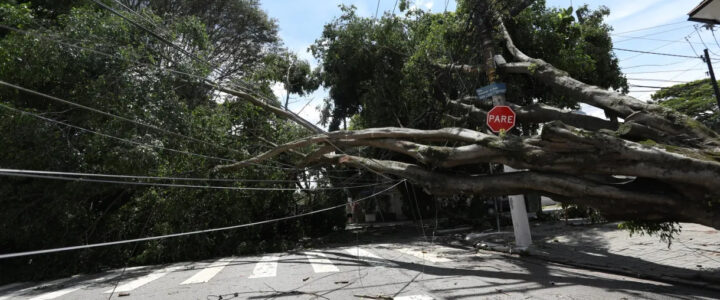 Chuvas intensas, ventos fortes, alagamentos e falta de energia assombram cidades em todo o país
