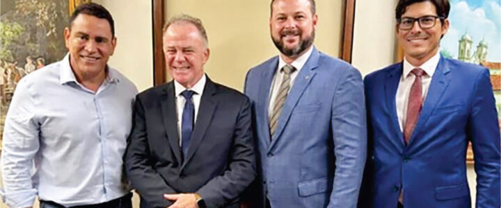 Governador Renato Casagrande lança deputado Da Vitória para o governo do ES