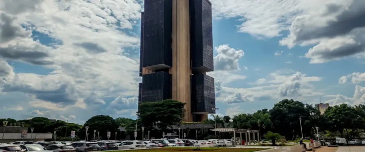Copom eleva juros básicos da economia para 14,25% ao ano