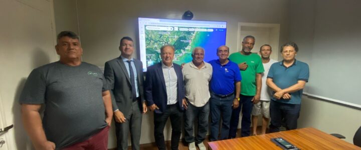Guerino Balestrassi se reúne com prefeito Dr. Coutinho e pescadores em Aracruz