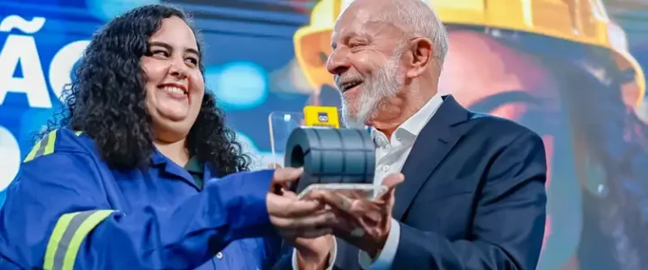 Ao lado de Zema, Lula defende relação republicana