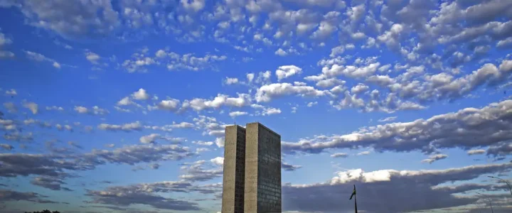 Conheça o perfil dos deputados que assinaram urgência do PL da Anistia