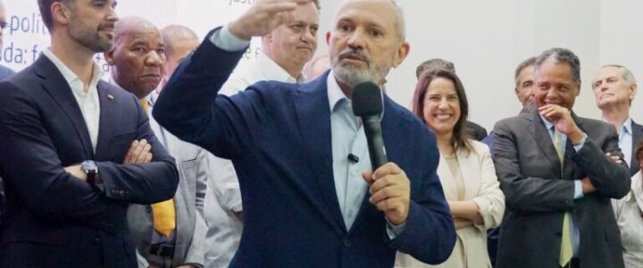 PSD reúne seus líderes para receber  o ex-governador do Espírito Santo Paulo Hartung assinou ficha de filiação