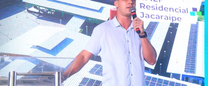 Prefeito da Serra dá posse a 450 novos professores