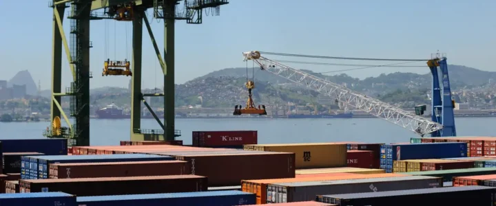 Entidades manifestam preocupação com efeitos de tarifaço de Trump