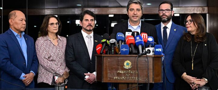 Oposição reage às medidas do STF contra Bolsonaro