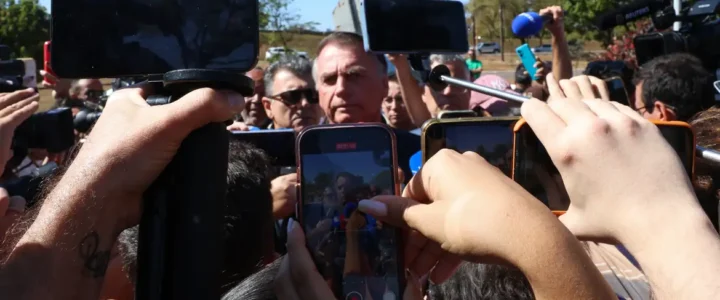 “Suprema humilhação”, diz Bolsonaro sobre tornozeleira eletrônica