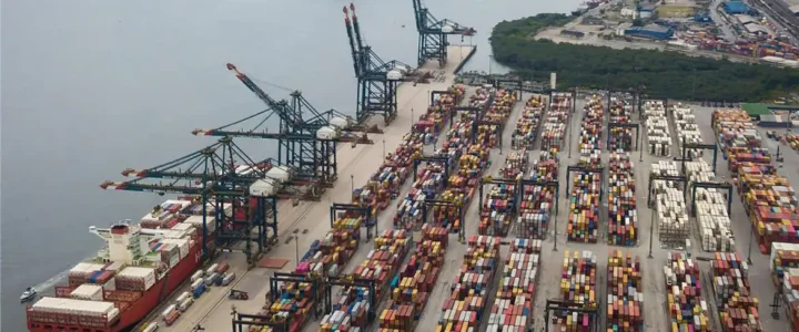 Tarifaço sobre parte de exportações brasileiras entra em vigor hoje Tarifaço sobre parte de exportações brasileiras entra em vigor hoje