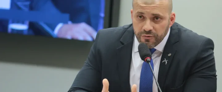 Moraes autoriza Daniel Silveira a fazer tratamento fora da prisão