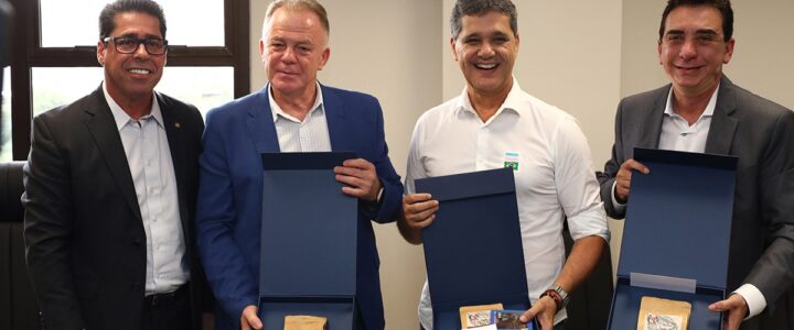 Governador e vice visitam a Ales e conhecem as novas obras do parlamento