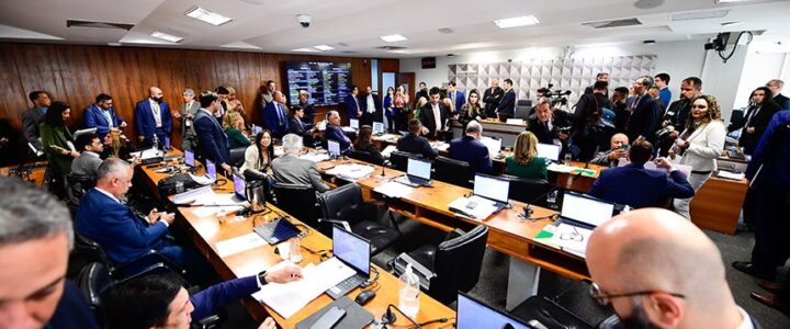 CPMI quebra sigilos de lobista, ex-diretores do INSS e associações de aposentados