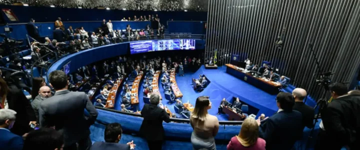 Senado reduz prazo de inelegibilidade previsto na Lei da Ficha Limpa Senado reduz prazo de inelegibilidade previsto na Lei da Ficha Limpa