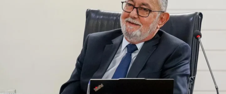 Conselheiro Luiz Carlos Ciciliotti é eleito presidente do TCE-ES para o biênio 2026-2027