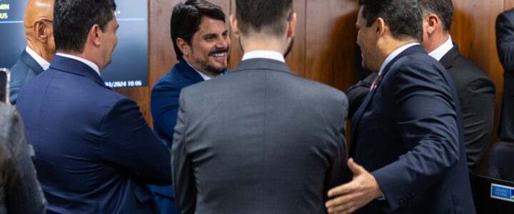 Marcos do Val reassume mandato e é membro titular da CPI do Crime Organizado, criada após escalada de violência no Rio de Janeiro