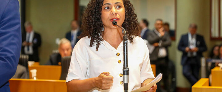 Rede estadual assumirá duas escolas de São Mateus