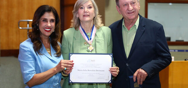 Comenda reconhece luta de mulheres contra a violência de gênero no ES