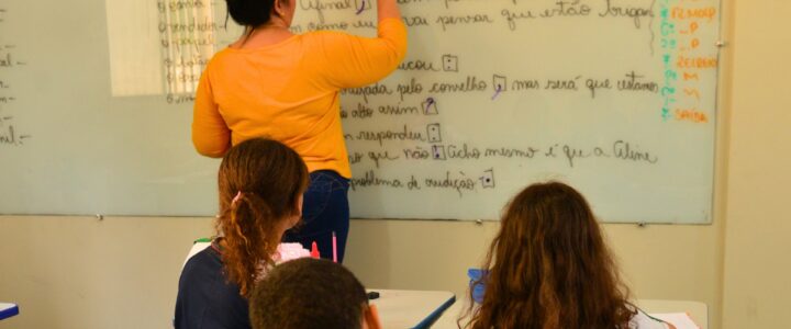 Abono Assiduidade a professores da rede municipal de Colatina começa a ser pago no dia 22