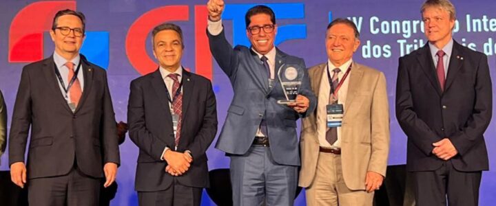 Ales: uma das mais transparentes do país e 1ª entre os poderes do ES