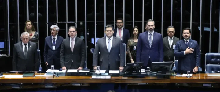 Congresso aprova Orçamento de R$ 6,5 trilhões e R$ 61 bilhões em emendas