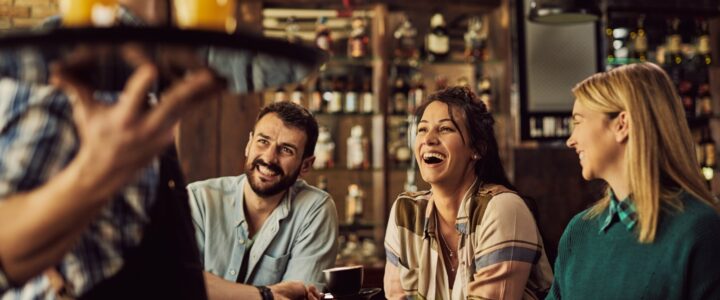 Bares e restaurantes do Espírito Santo projetam aumento no faturamento no início de 2026 Bares e restaurantes do Espírito Santo projetam aumento no faturamento no início de 2026