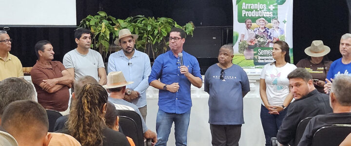 Projeto entrega 52 mil mudas de café e cacau para Jerônimo Monteiro