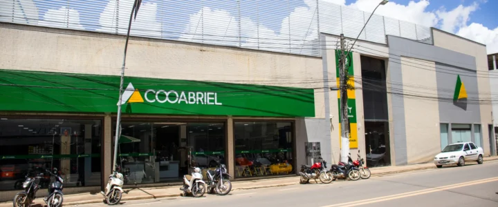 Cooabriel maior cooperativa de conilon do Brasil, convoca cooperados para apresentação de resultados e planejamento anual