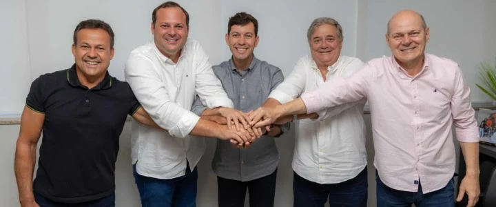 Neucimar Fraga, e o deputado federal Dr. Victor Linhalis no PSDB Neucimar Fraga, e o deputado federal Dr. Victor Linhalis no PSDB