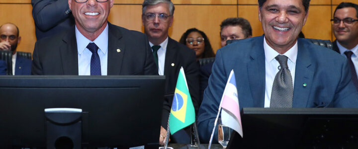 Ales empossa Ricardo Ferraço no cargo de governador no dia 2 de abril