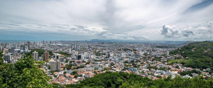 Boletos do IPTU 2026 de Vila Velha começam a ser entregues