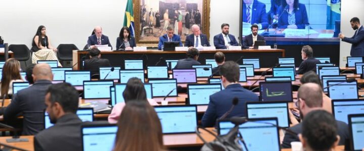 Setor produtivo defende negociação coletiva como saída para redução de jornada e fim da escala 6×1