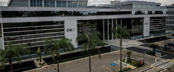 CNJ acaba com aposentadoria compulsória como punição máxima para juiz