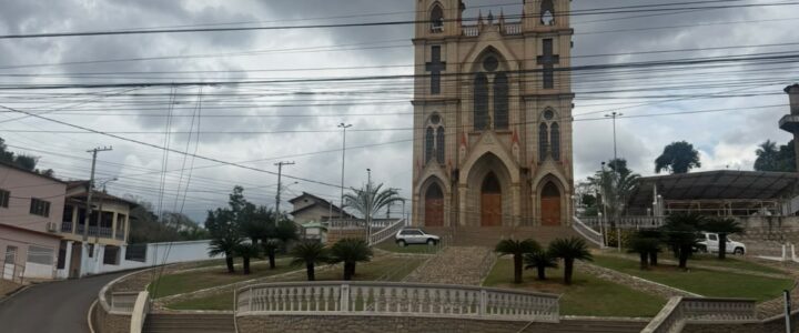 PLM do vereador Nando de Itaguaçu solicita a retirada de fios e cabos sem uso dos postes da cidade